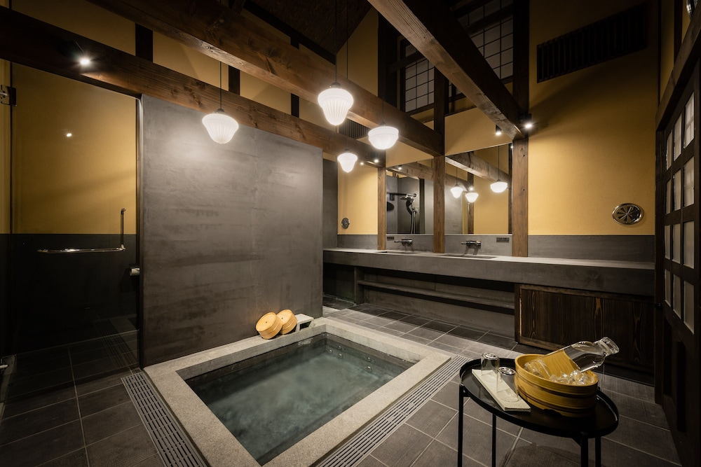 Nazuna Kyoto Gosho 26/50