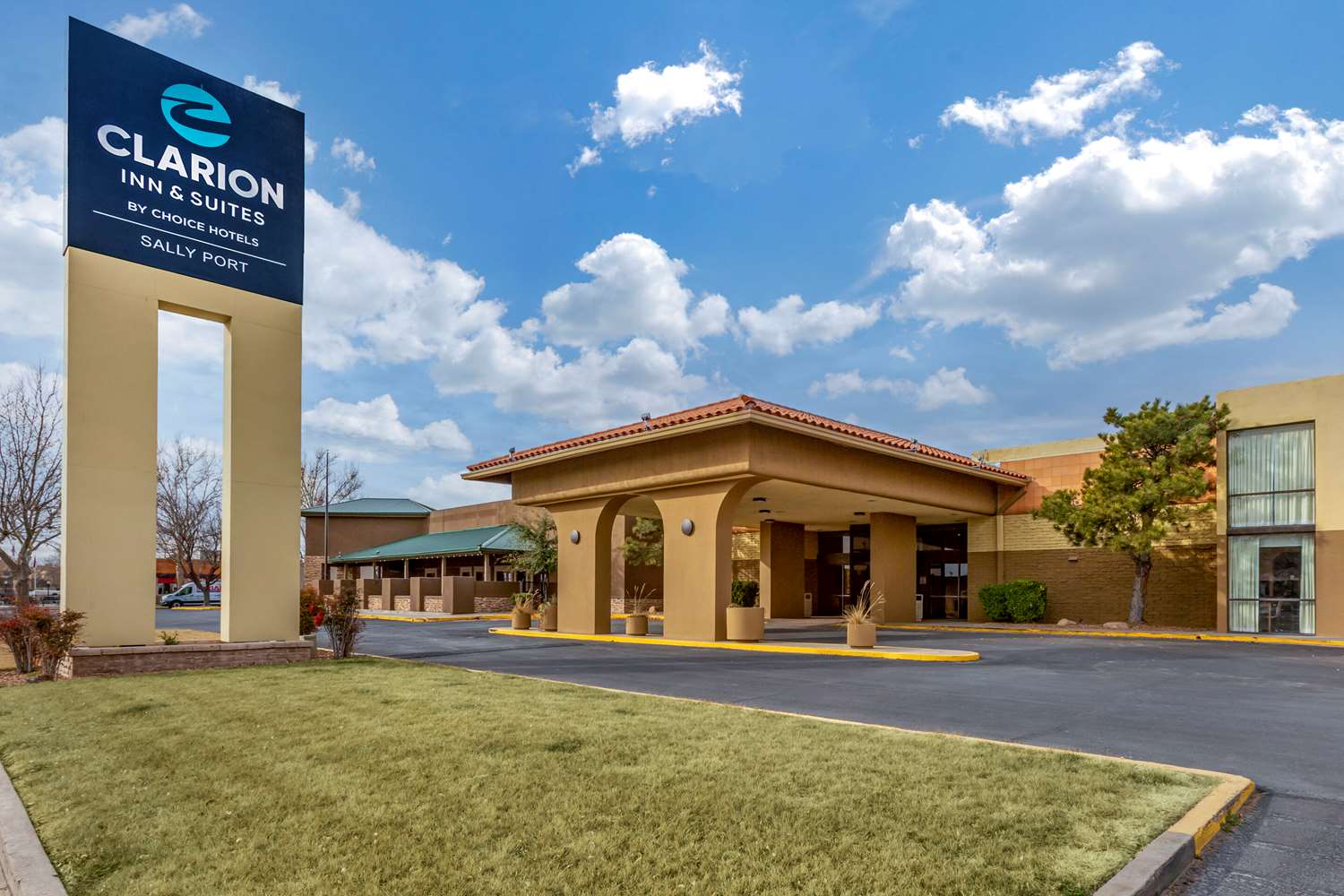Clarion Inn and Suites Roswell, NM 2/20