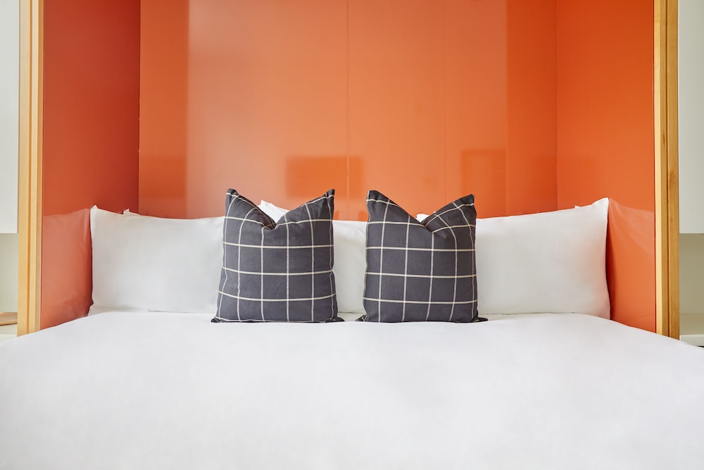The Beverley Hotel 53/60