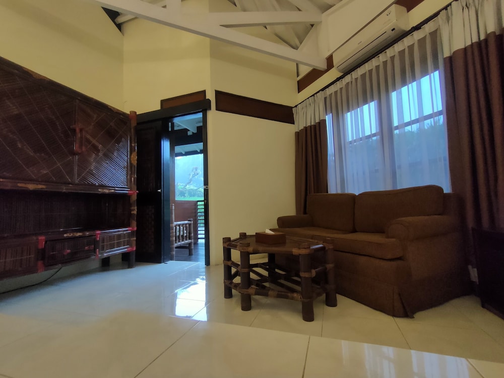 El Hotel Kartika Wijaya Batu 37/57