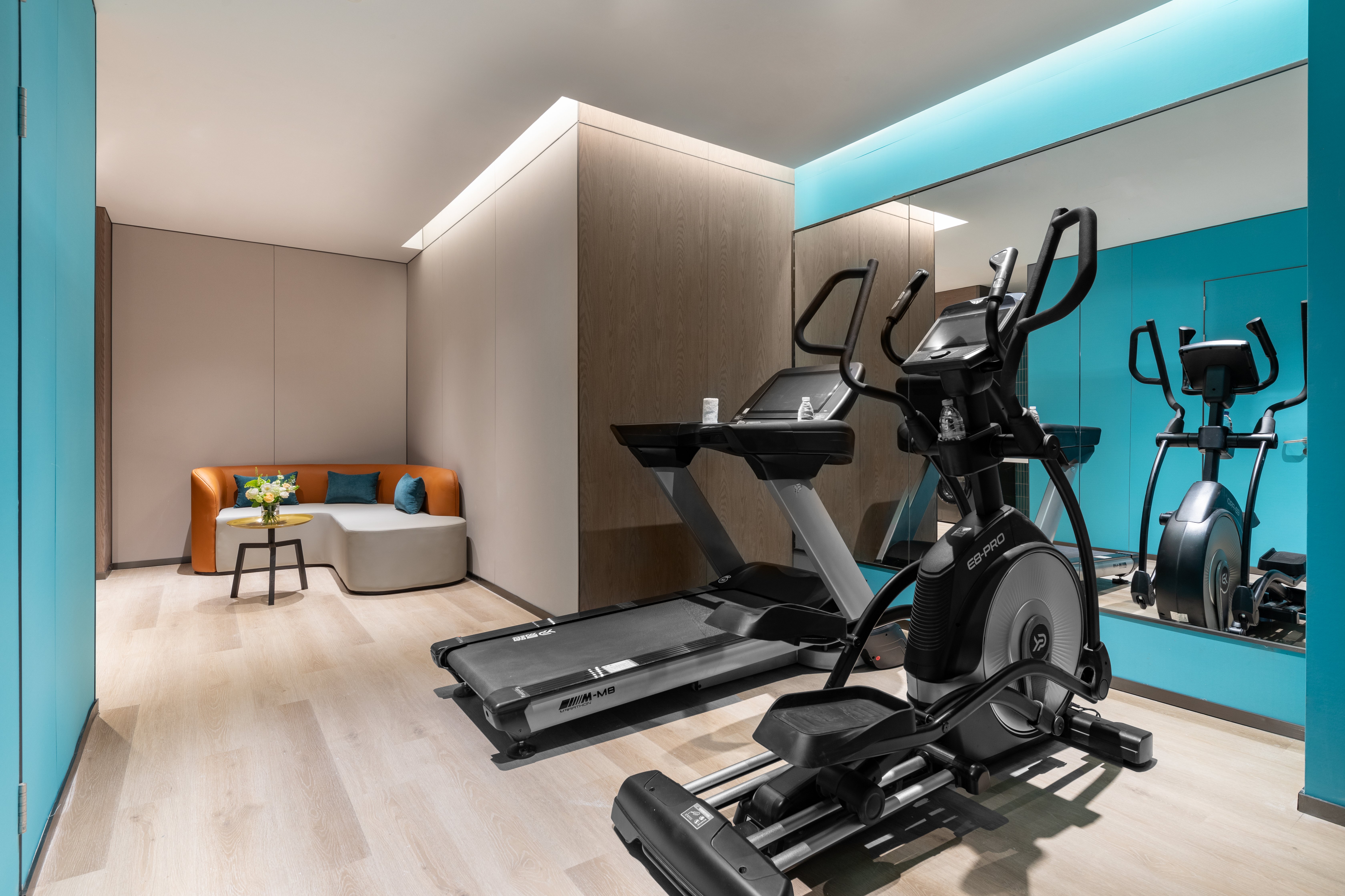 Holiday Inn Express Shanghai Changfeng Park 16/32