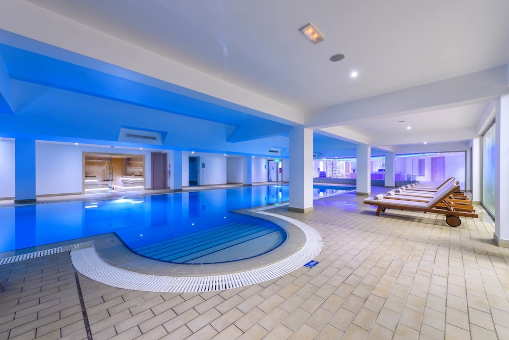 Asterias Beach Hotel 34/62