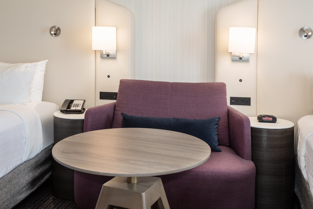 Crowne Plaza Kansas City Downtown 40/63