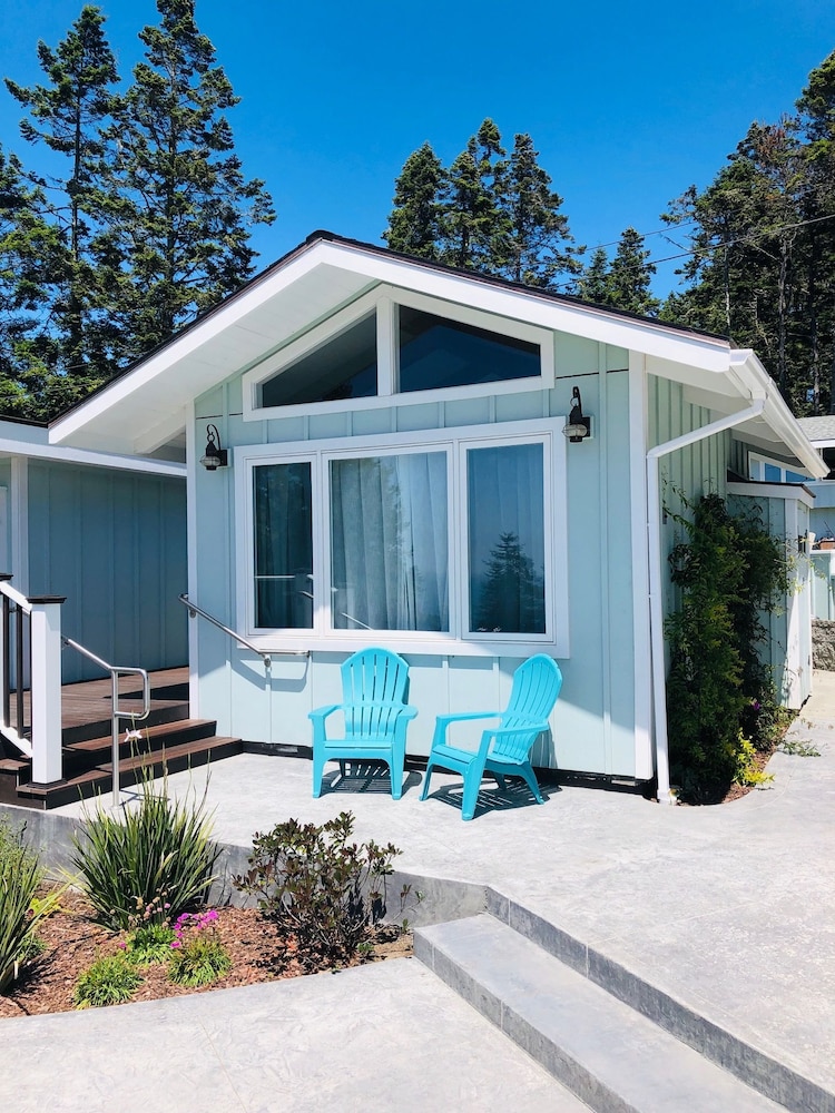 Seafoam Lodge 8/67