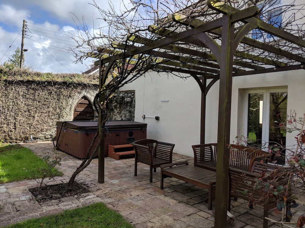 Weirholme Annex 26/30