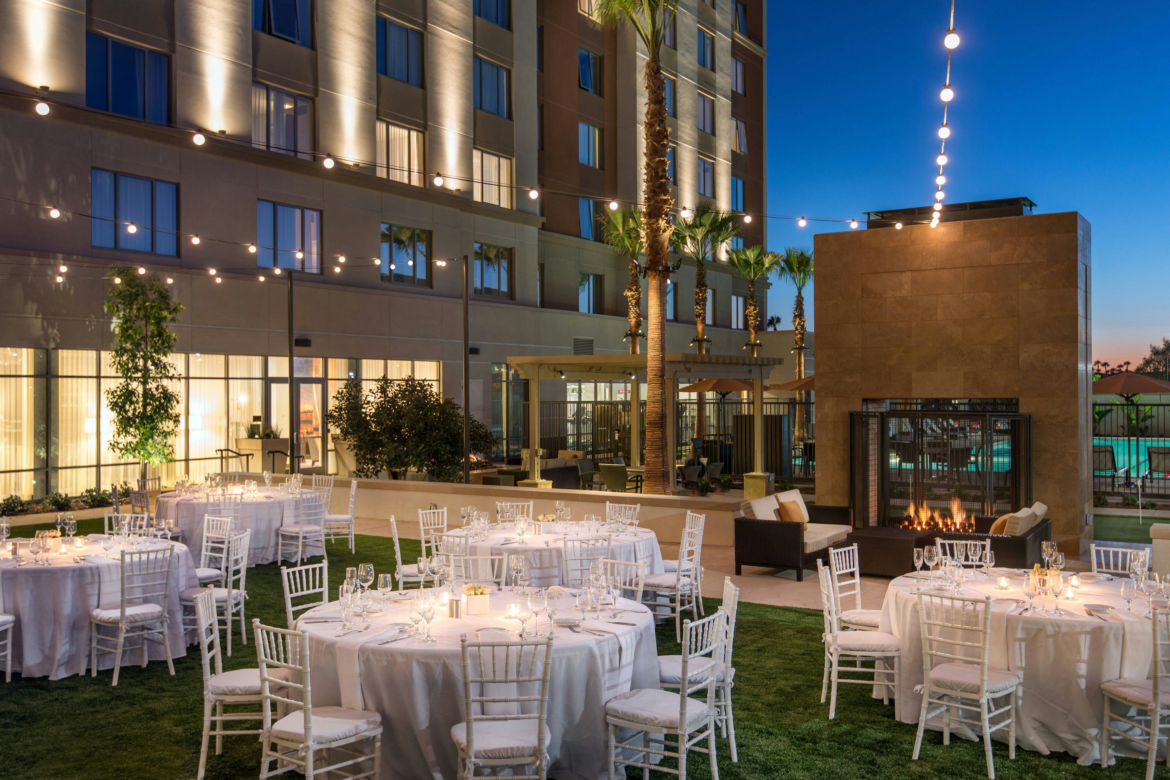 Courtyard Irvine Spectrum 73/73