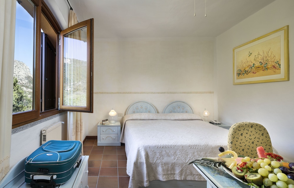 Myo Hotel Rocce Sarde 25/25