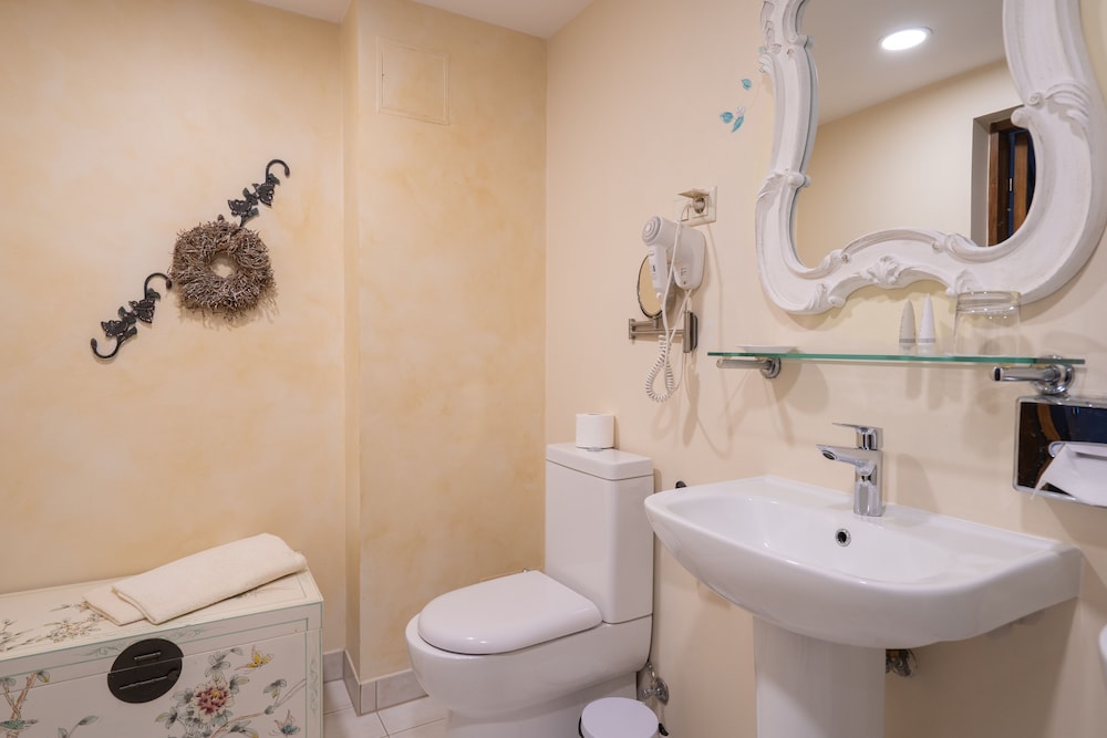 St Peters Boutique Hotel 46/49