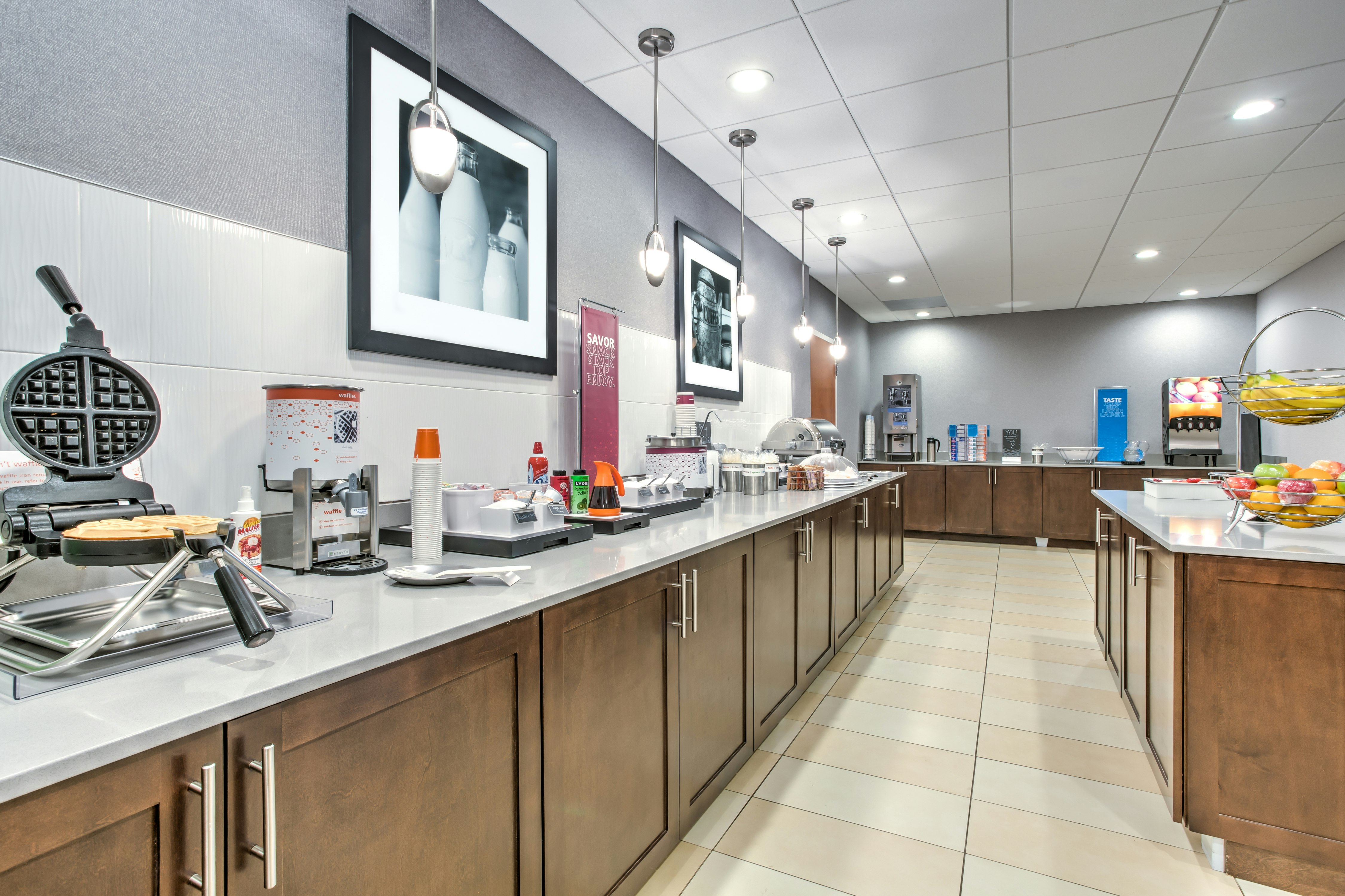 Hampton Inn and Suites Macon I-475 9/37