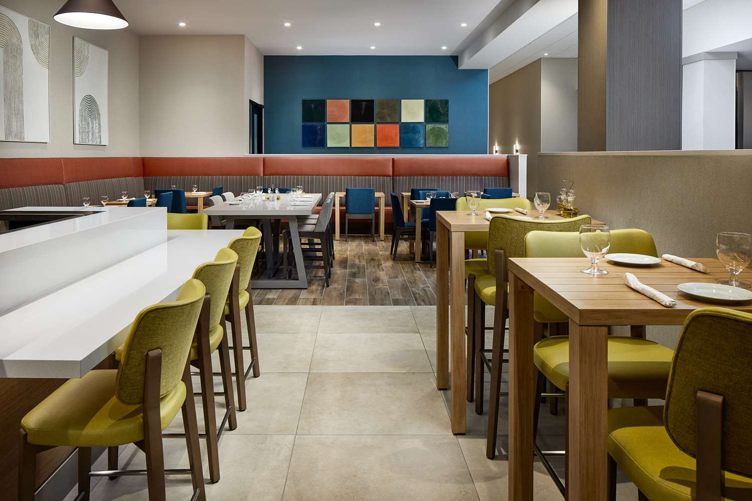 restaurant cafeteria