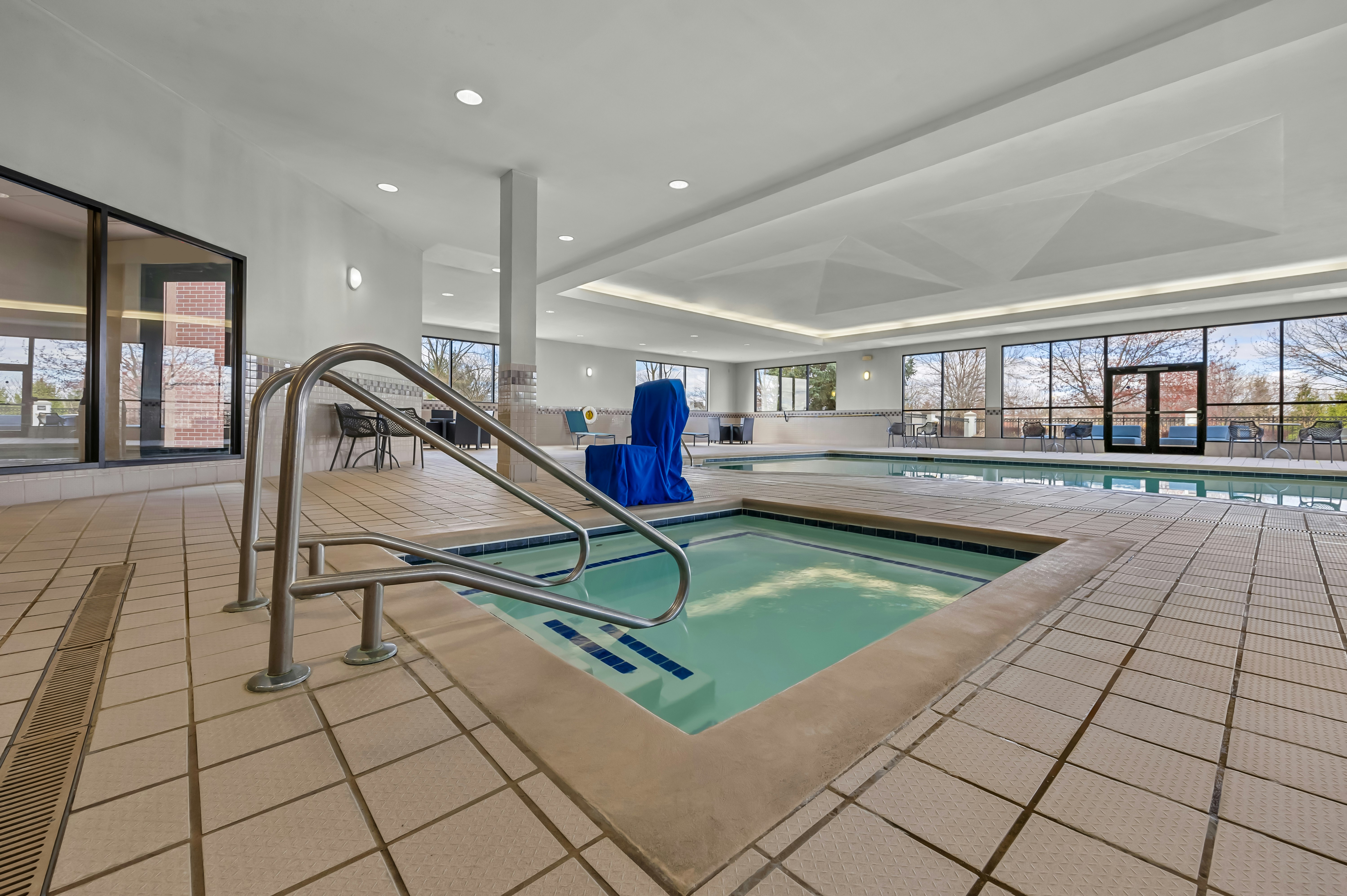 Hampton Inn Toledo-South/Maumee 22/41