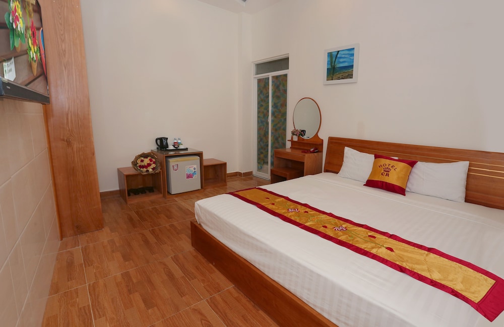 SUPERIOR, DOUBLE BED, NO WINDOW, LARGE