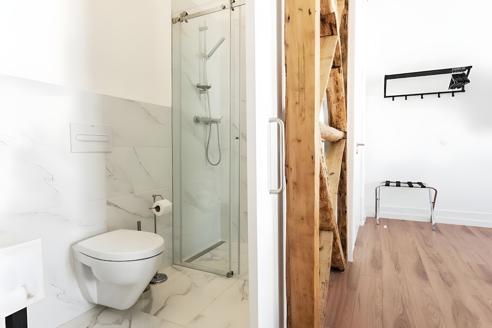 Lisbon Check-In Guesthouse 36/40