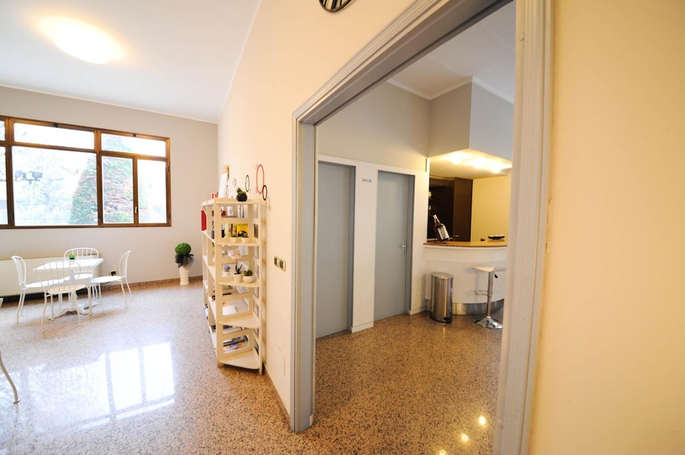 Hotel Brianza 52/58