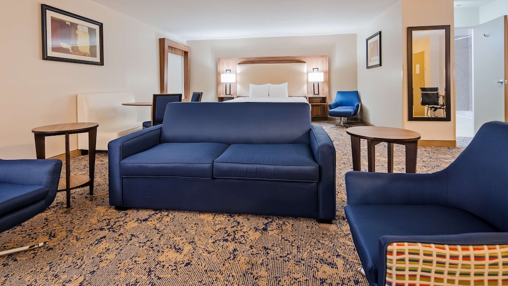 Best Western Plus Kansas City Airport-Kci East 29/43