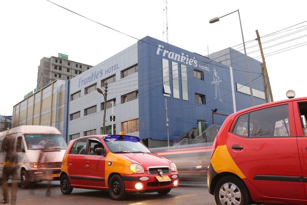 FrankieS Hotel 37/41