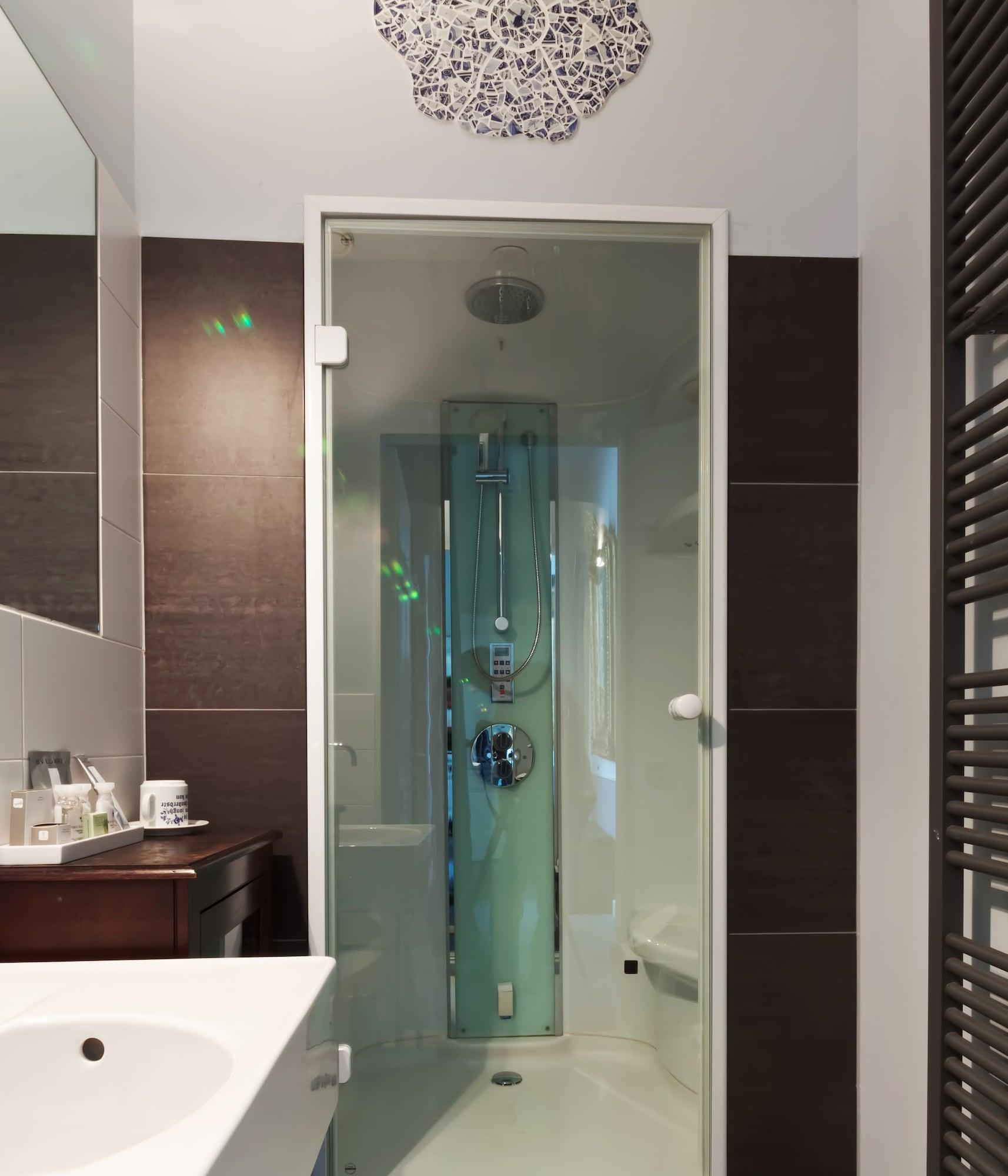 جناح، Suite Hotel Pincoffs Rotterdam 4/7