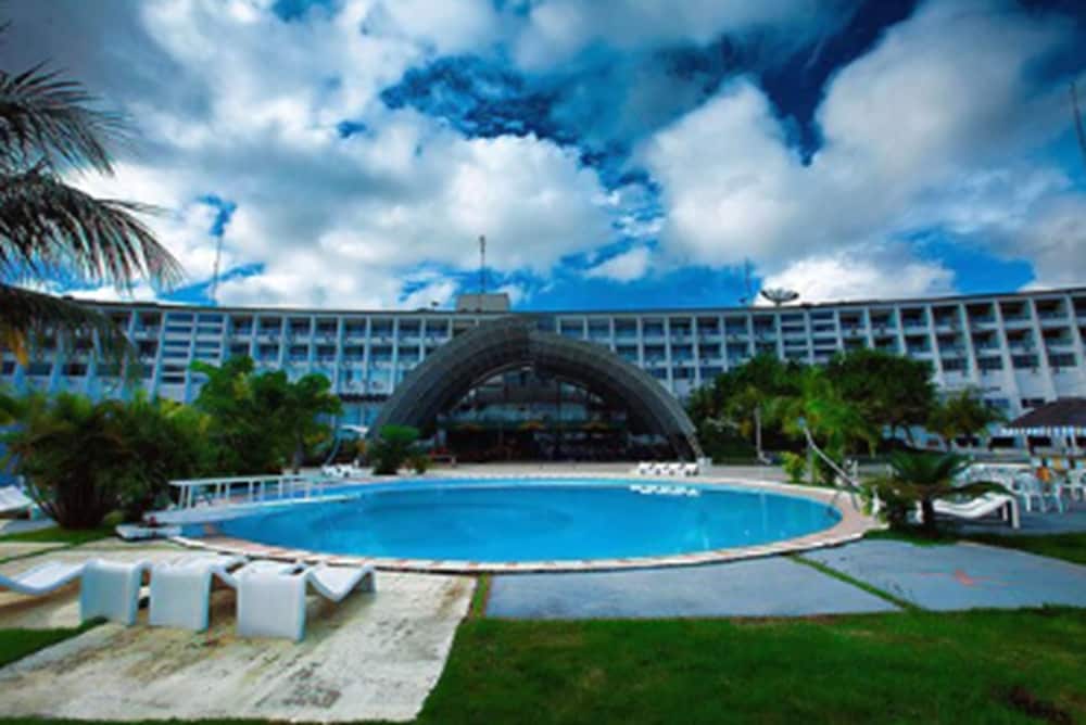 Barrudada Tropical Hotel 30/57