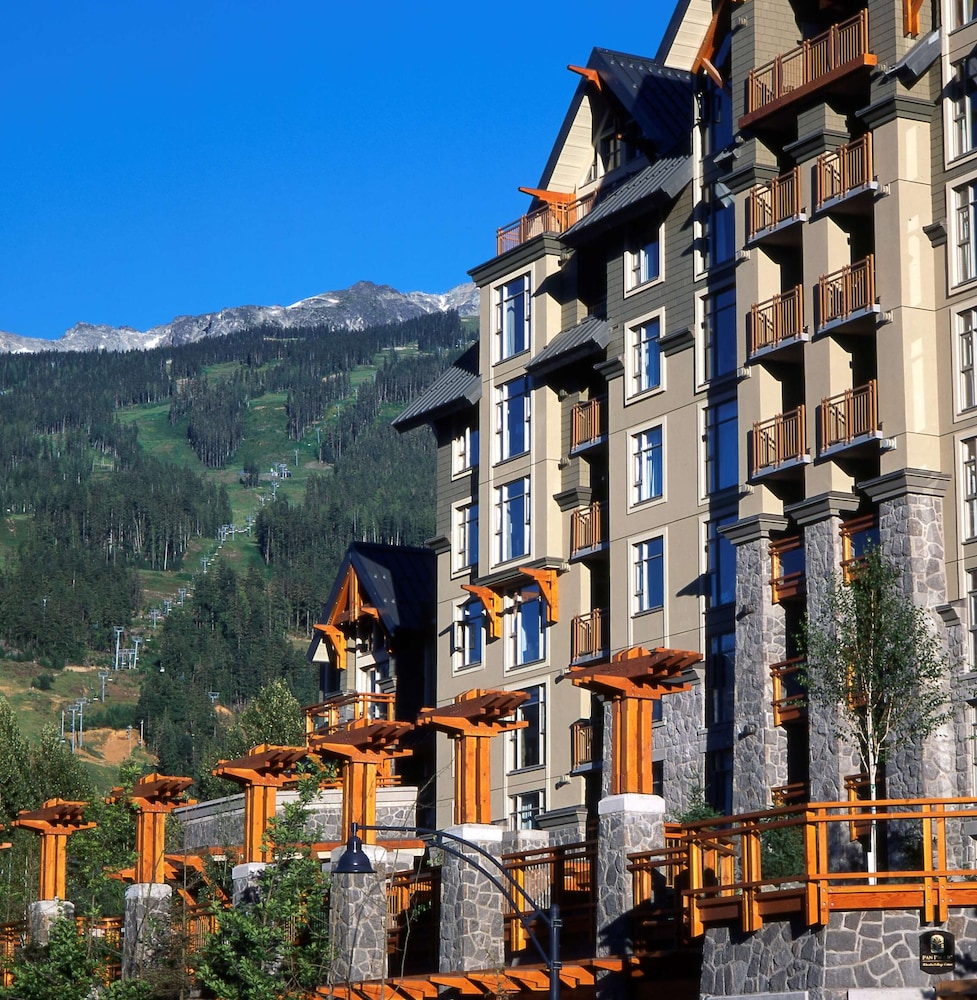 Pan Pacific Whistler Village Centre 6/59