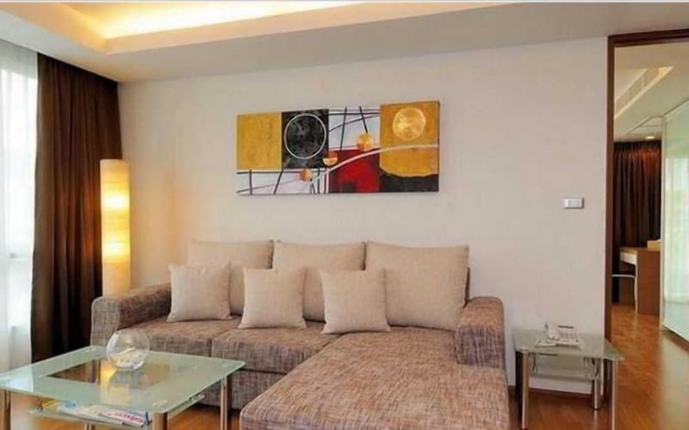 Golden Pearl Residences 31/50
