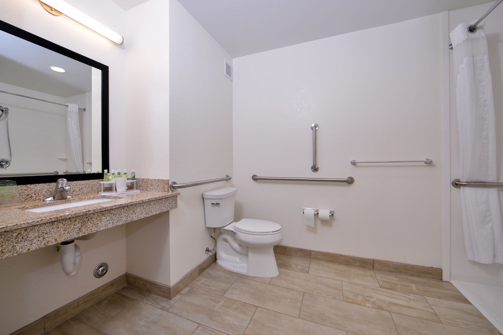Holiday Inn Express & Suites Page - Lake Powell Area 32/60