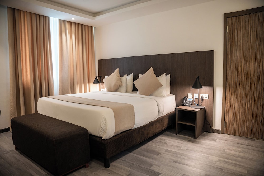 Ebony Suite