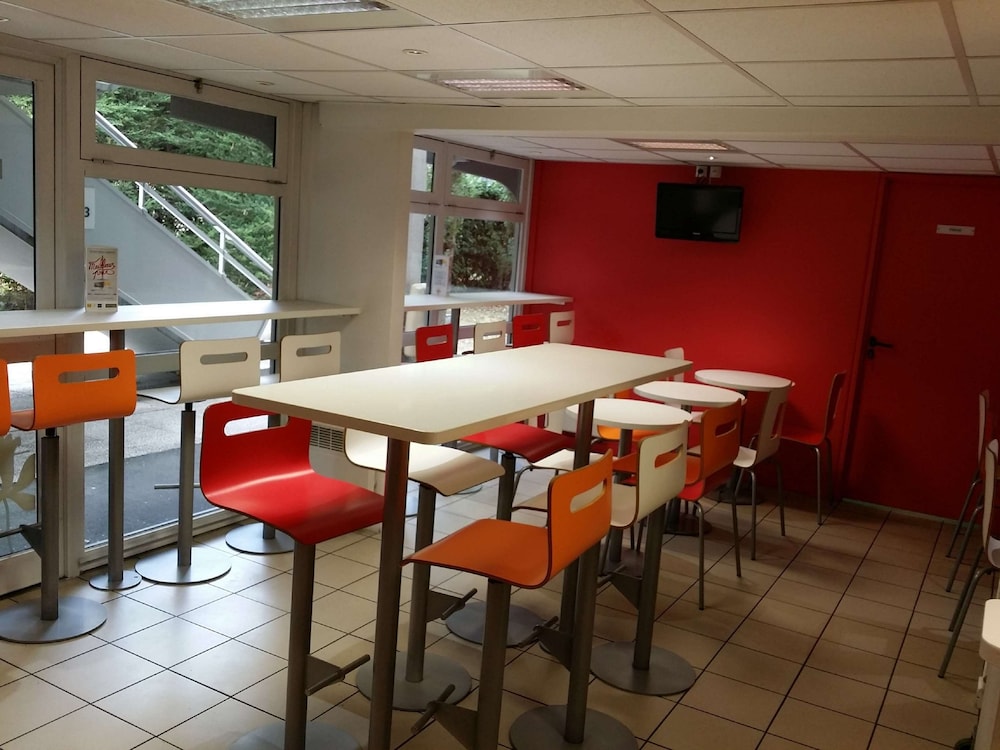 Premiere Classe Valence Sud 33/44