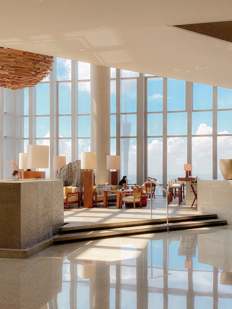 PARK HYATT GUANGZHOU 36/71