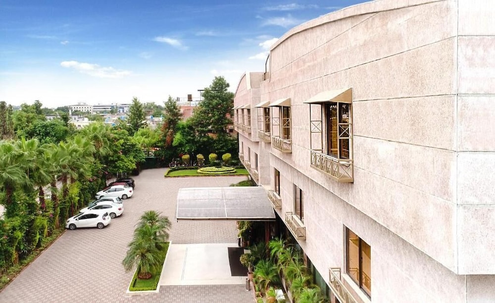 Islamabad Regalia Hotel 42/45