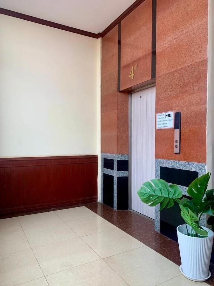 Sengkeo Hotel 15/50
