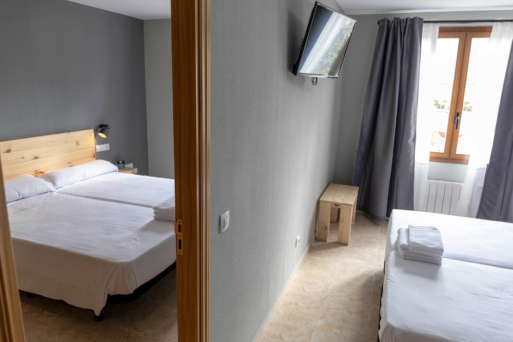 Albergue Alda Estella Hostel 32/61