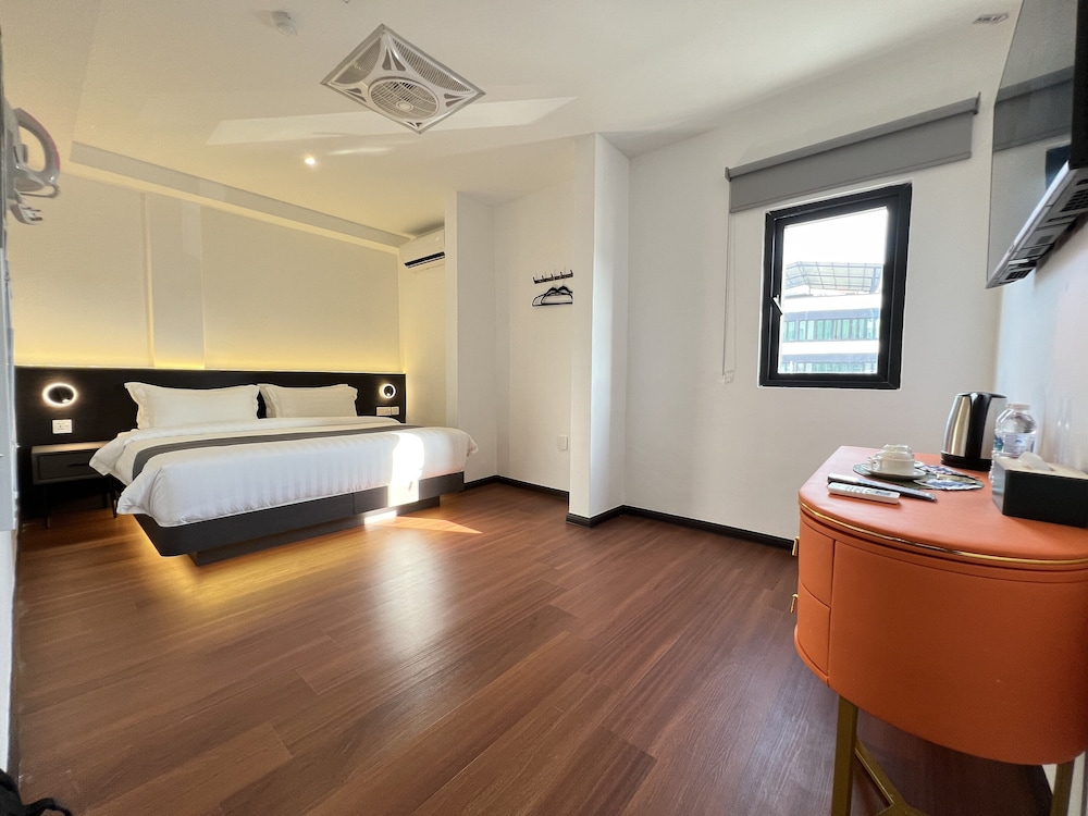 Asia Premium Hotel 25/50