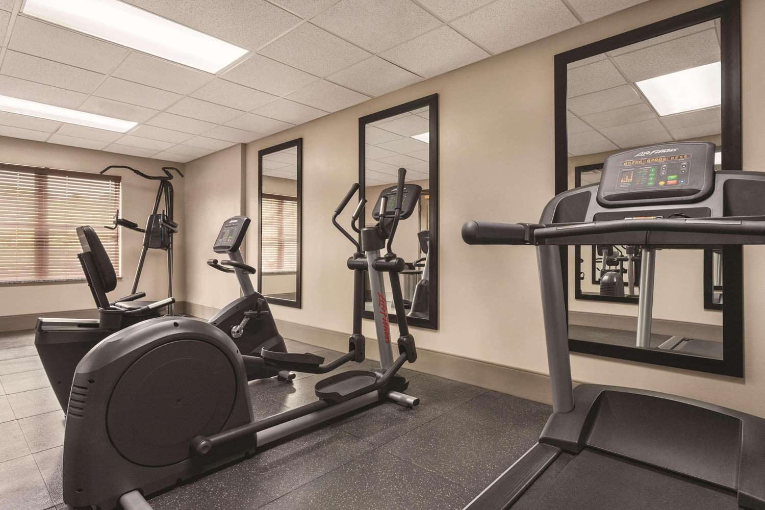 Country Inn Suites By Radisson Nashville Airport East Tn 14/28