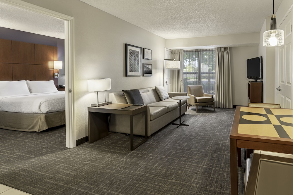 Residence Inn Sacramento Rancho Cordova 27/39