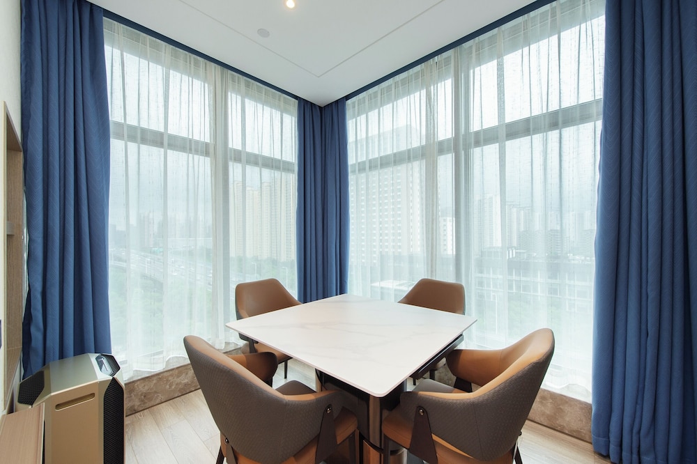Novotel Wuxi 72/89