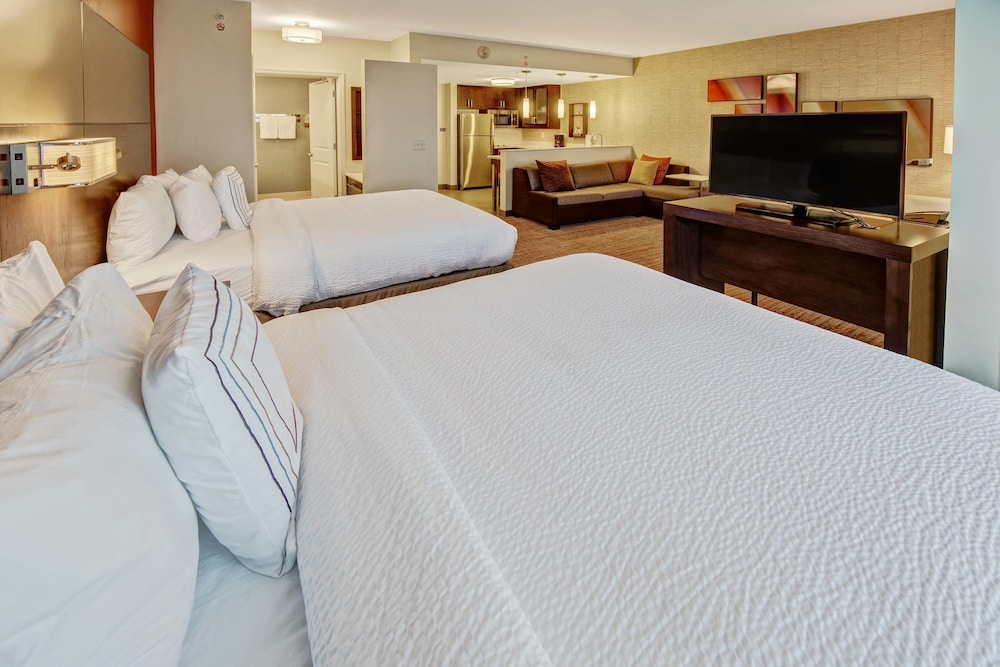 Residence Inn Blacksburg University 12/37