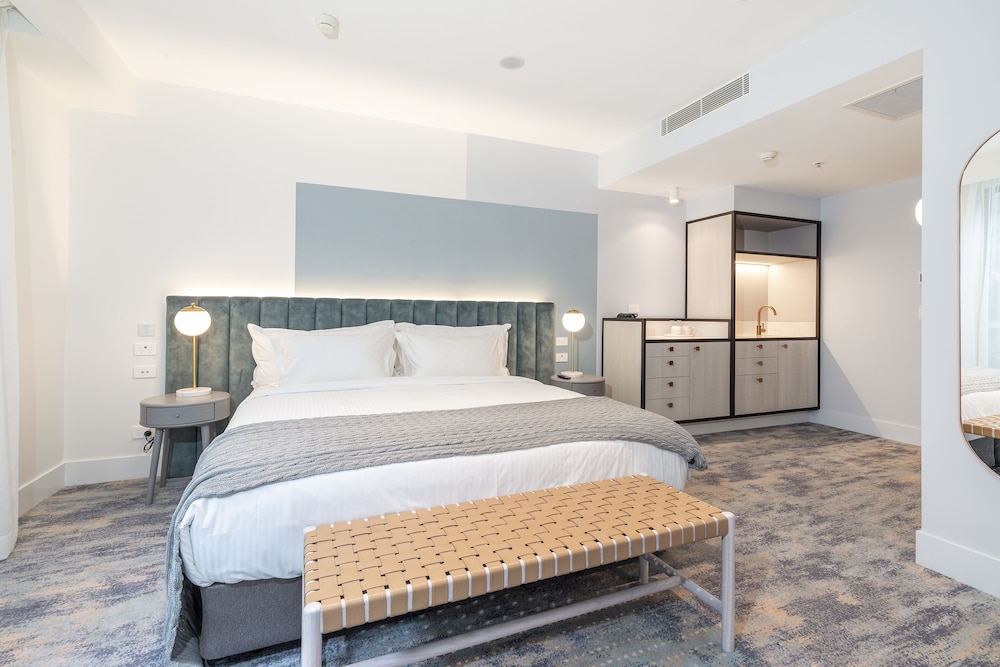 The Albert Hotel Mosman 10/50