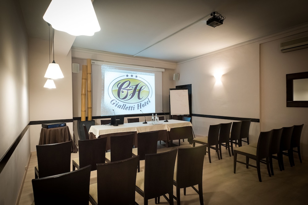 Hotel Gialletti 45/48
