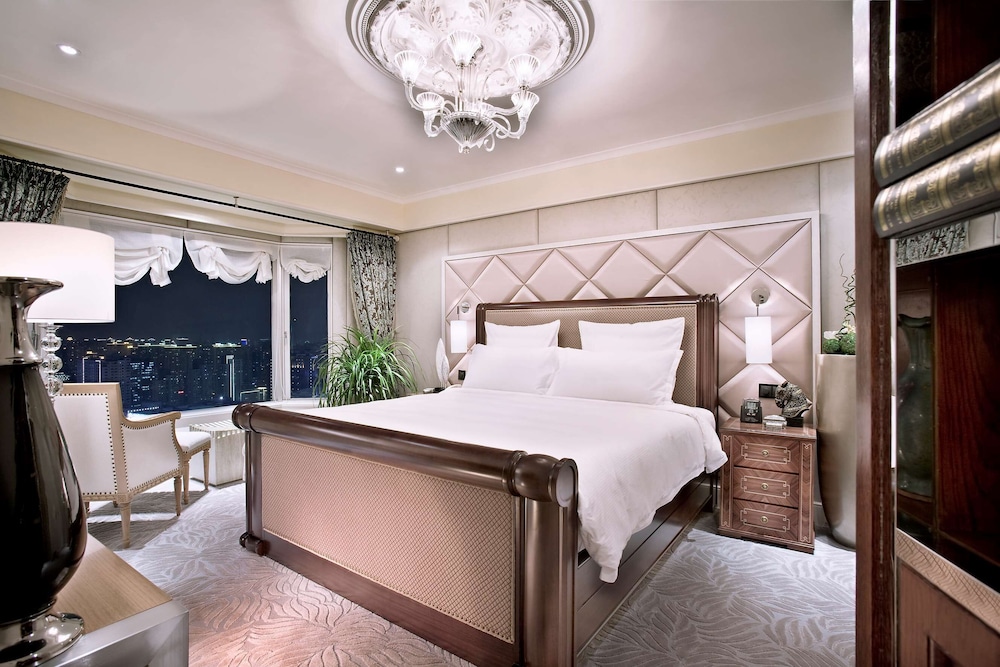 The Kunlun Jing An, WorldHotels Elite 14/54