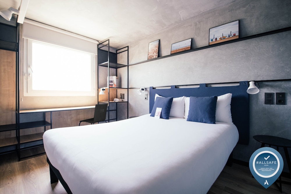 ibis Barcelona Castelldefels 18/79