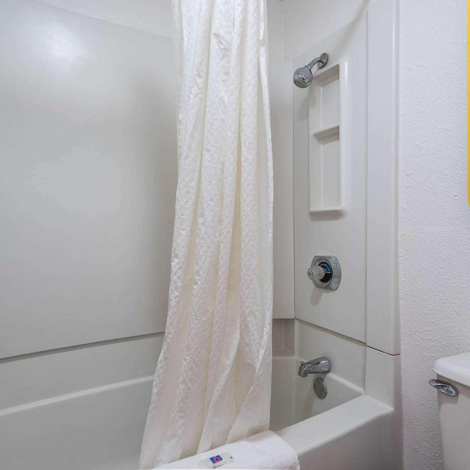 غرفة رباعية، Motel6 Bridgeview, IL 7/8