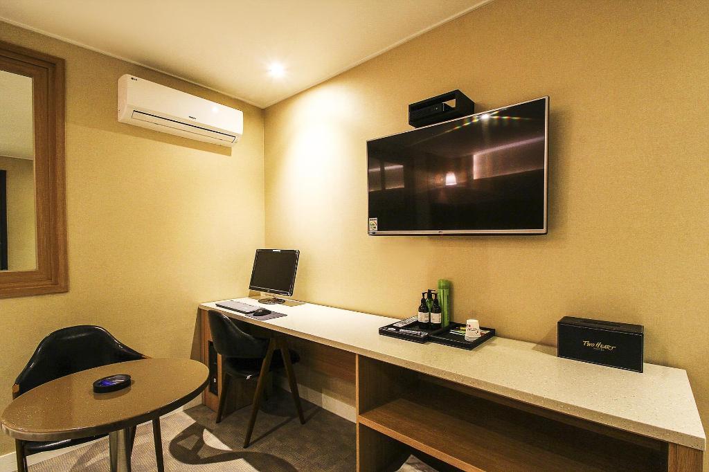 Two Heart Hotel Gimhae 39/55