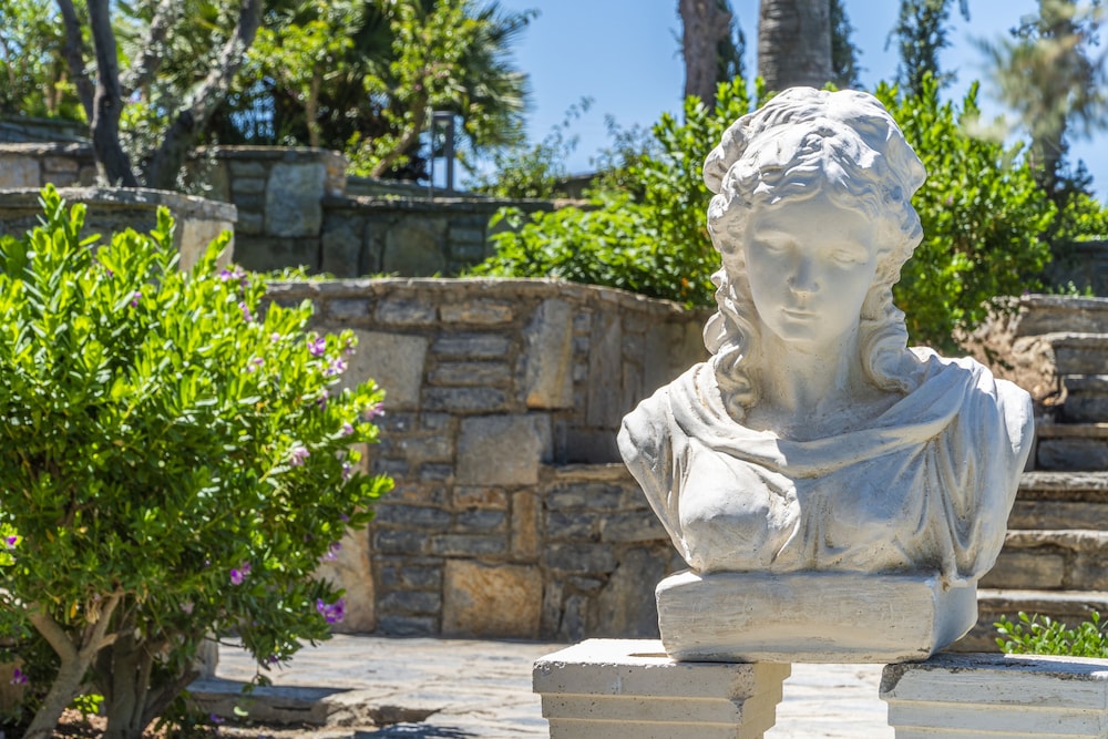 Elementa Boutique Hotel - Adults Only 55/63