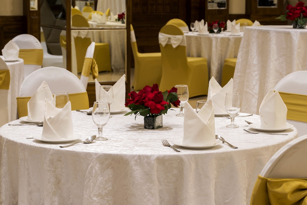 Regenta Central Cassia Zirakpur Chandigarh 38/42