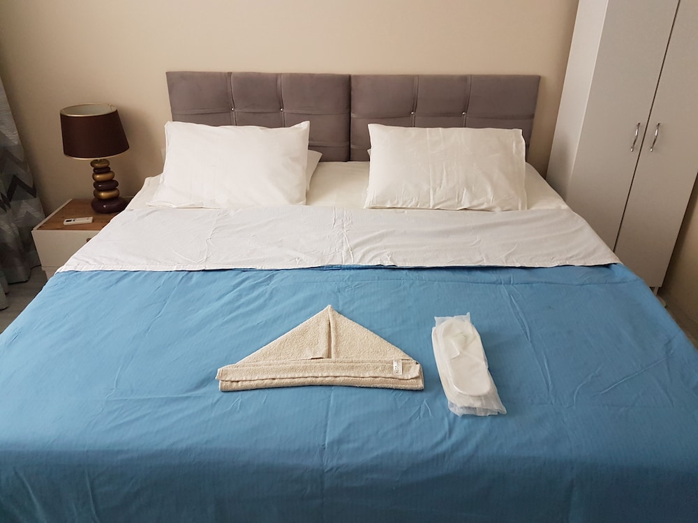 Yesilyurt Residence 8/22