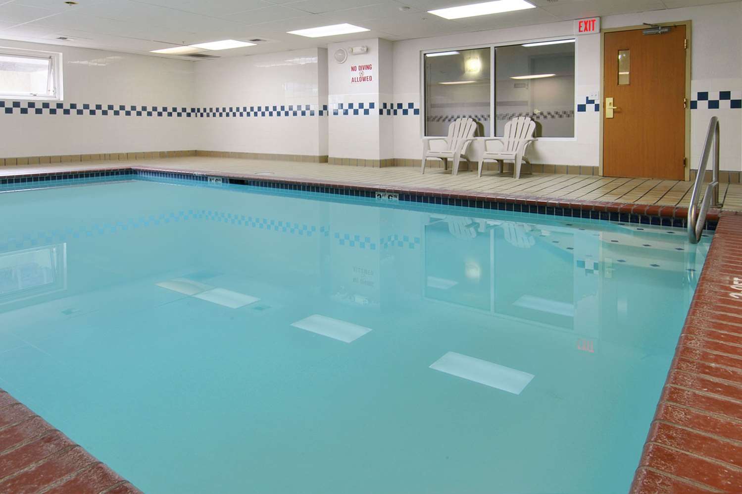 Ramada By Wyndham Seatac Airport 22/35