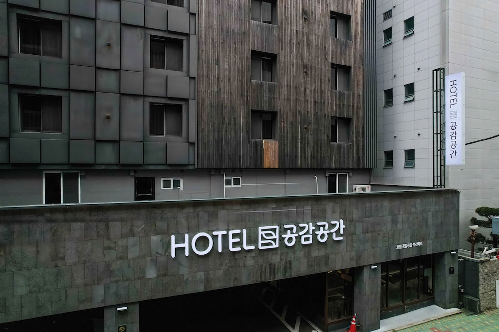 B Cent Hotel 4/58