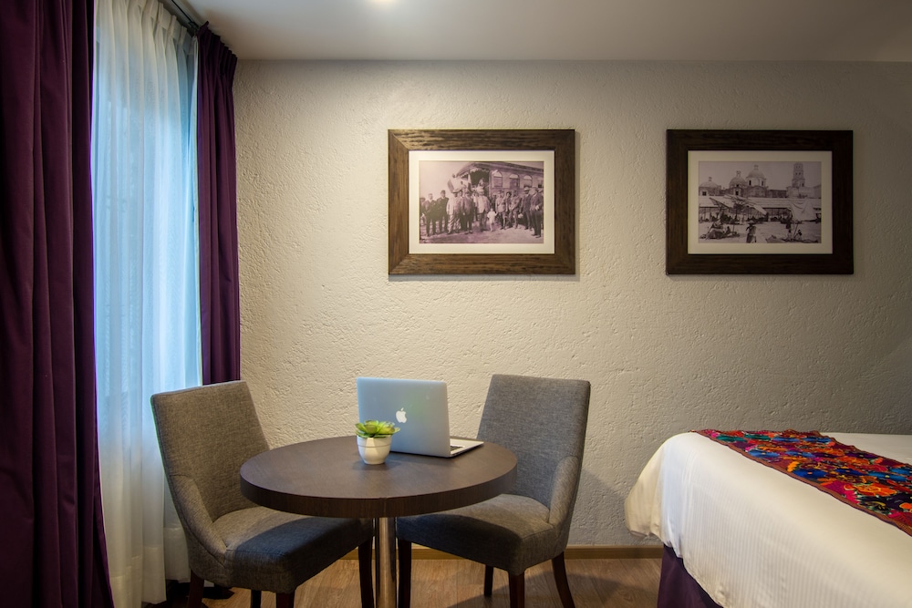 Hotel Flamingo Inn 38/67