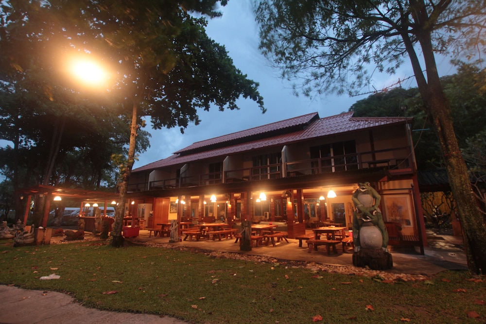 Villa Cha Cha Chaolao Beach Resort 2/60