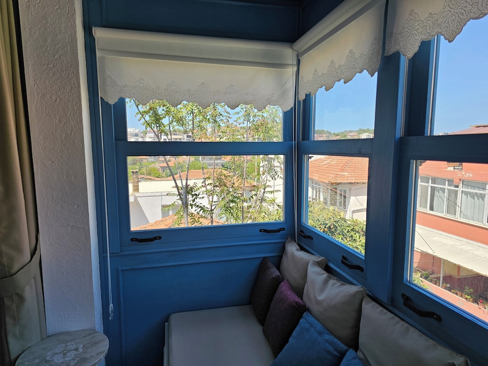 Kugu Urla Otel 31/50